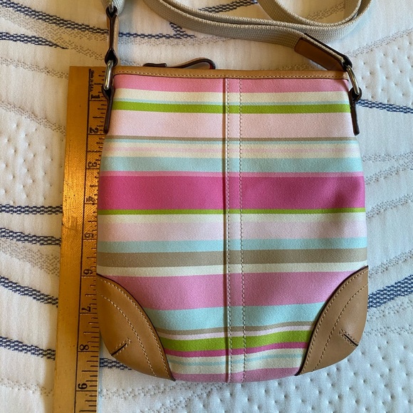 Coach Swingpack - Picture 2 of 4